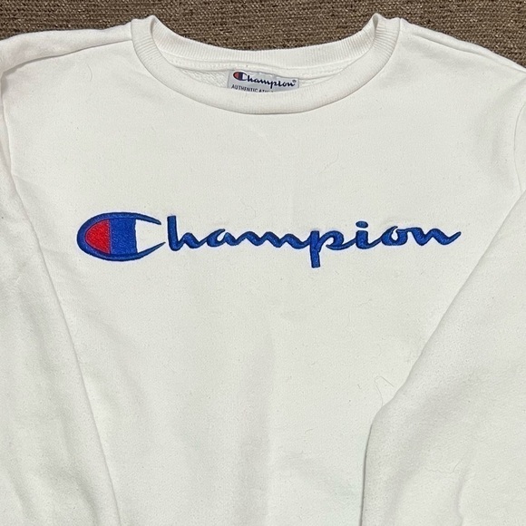 𝅺CHAMPION Youth Boy’s Size Small Crewneck Sweatshirt, VGUC - Picture 4 of 4